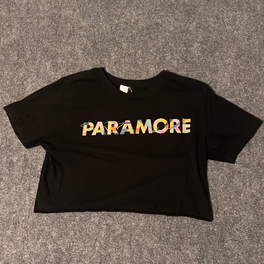 Paramore Band Graphic Crop Top Black Short Sleeve Concert T-Shirt Multi-Color
